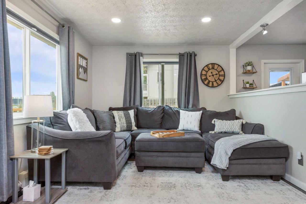 Updated Townhome Near Airport And Shopping! Anchorage Exterior foto
